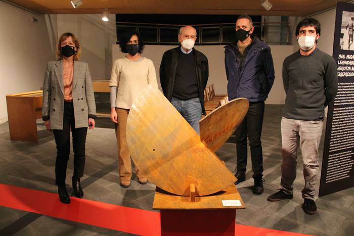 Oroimen beltzari, marra gorr 1 1616449988963