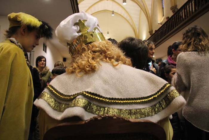 Iritsi dira errege magoak To 26 1515170580206