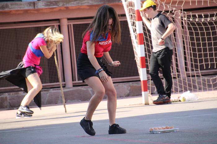 Lehiatik gutxi, festatik ask 15 1534073816293