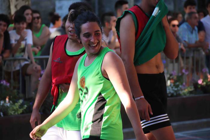 Parte hartze handia TAKEren  14 1530008387260