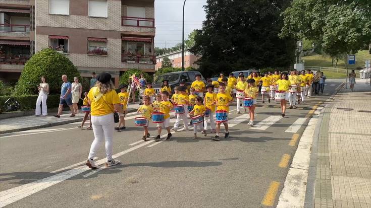 Amarozko danborradaren pieza pare bat