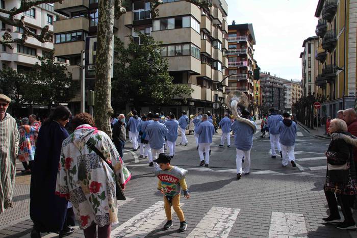 Indar apurrak ateratzeko egu 27 1646141810337