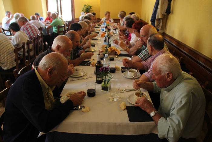 Kontseju ostatuan elkartu dira erretirodunak 2 1473348632398