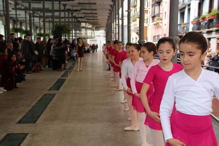 Zerkausiko barandan ballet i 1 1491139309142