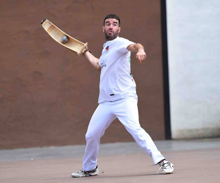 Ekitaldi hunkigarri, solidar 40 1654538306182