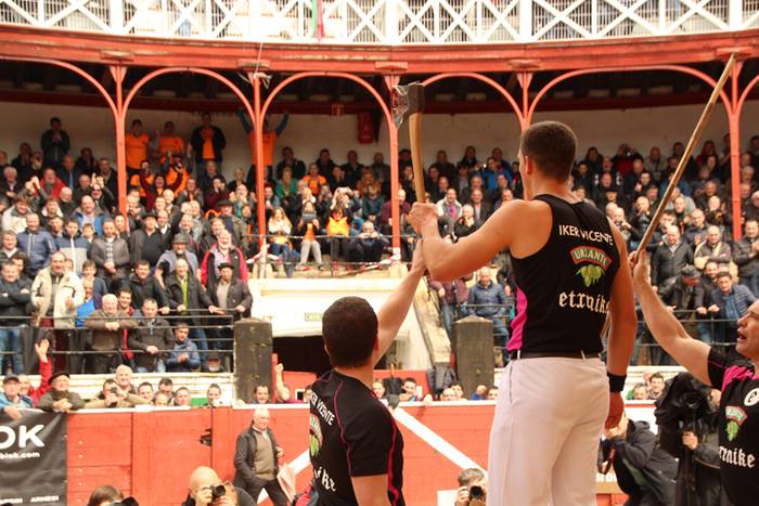 Iker Vicente eta Arria V.a 63 1523190917623