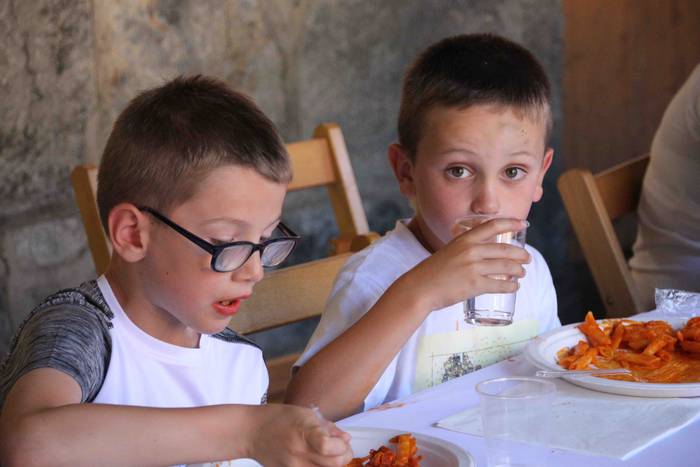 Tripa beteta, dantzan pasa d 11 1563205318858