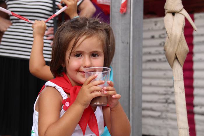 Izaskun auzoko jaiak 2016 36 1472837517082