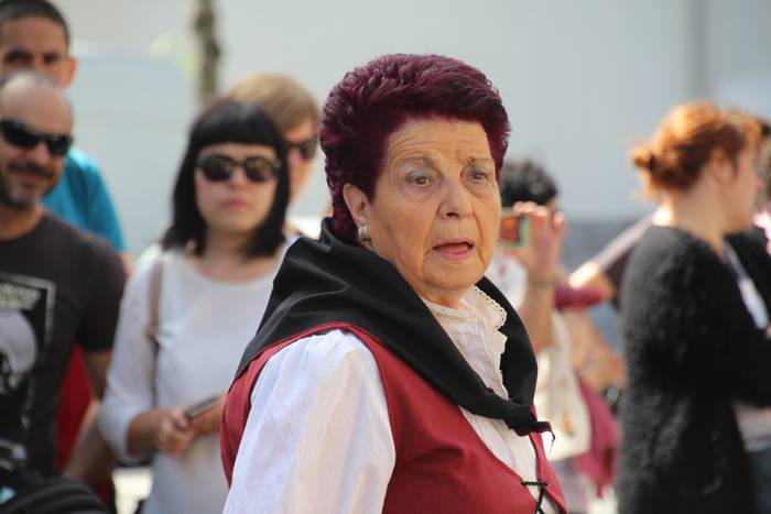 Haurrek alaitu dituzte kalea 48 1494678039295