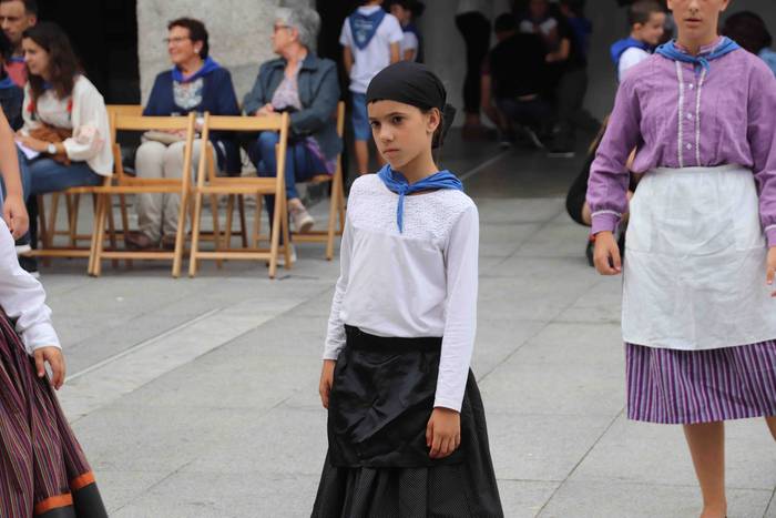 Dantzak, txistuak eta trikit 9 1565549073649