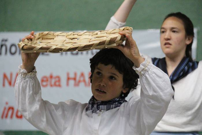 Dantzari txiki eguna anoetan 17 1463914944949