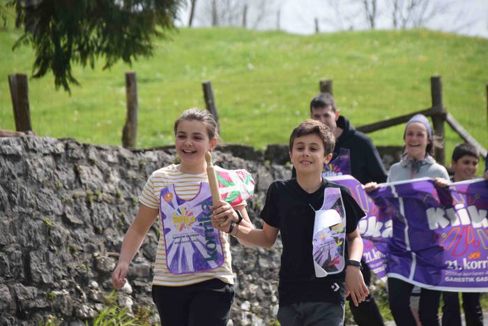 Eskuz esku ibili dute lekuko 3 1555085907209