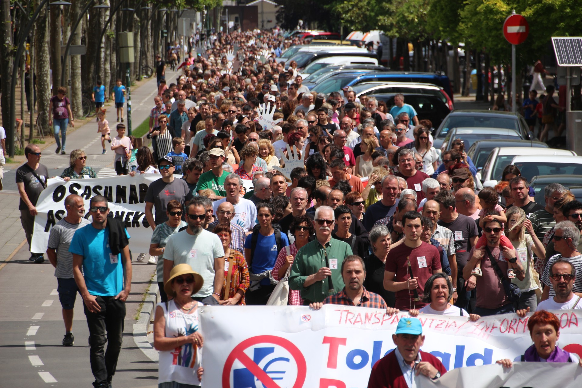 EH Bilduk bat egin du Asuncion Klinikako langileek deitutako manifestazioarekin