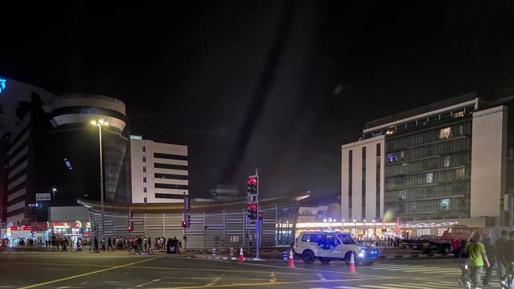 «Noizean behin entzuten ditugu misil suntsituen burrunbak eta ehiza hegazkinen soinua»