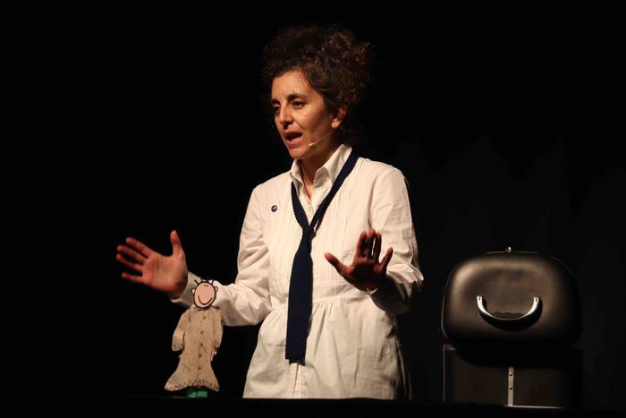 39. Titirijai Txotxongiloen  6 1637412315907