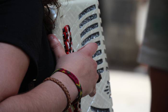 Kantatzen ez duenak, zorioni 16 1495897263133