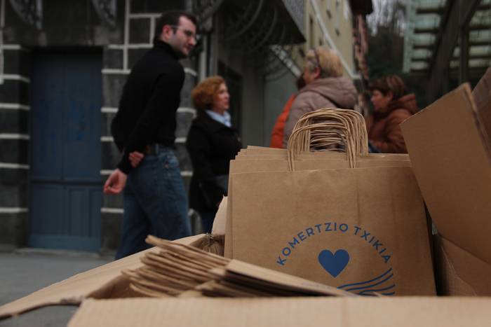 'Paga Extra' kanpaina  jarri dute martxan Oria merkatari elkartekoek