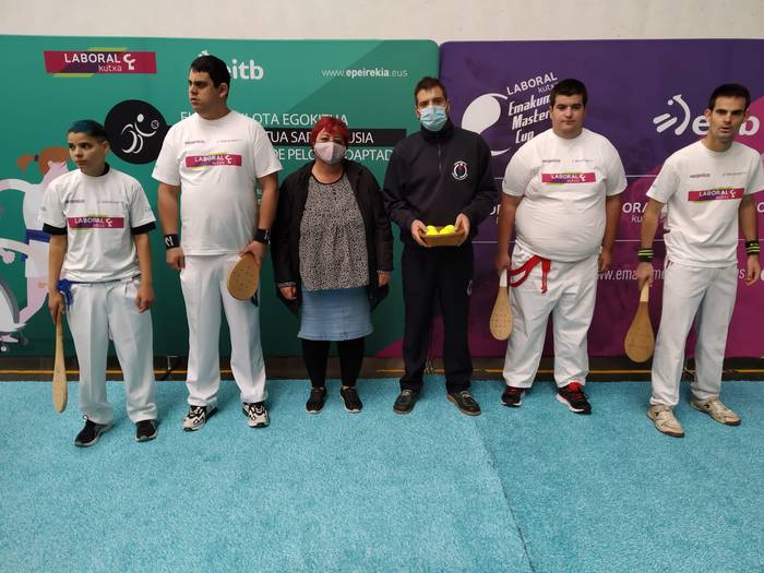 Eskualdeko bi pilotari izang 2 1601915138526