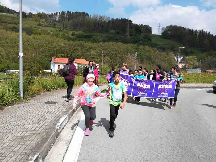 Korrika Txikia egin dute Ika 4 1555079774459