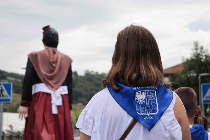 Kalejiraren atzetik eta buru 29 1660214361716