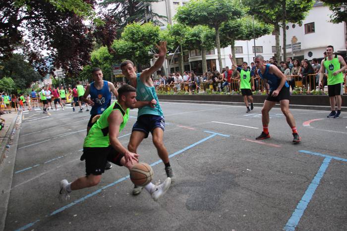 Saskibaloiak Tolosa hartu du 52 1654973423266