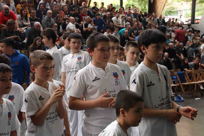 Behar Zana Bertso Pilota 75+ 24 1651349703095