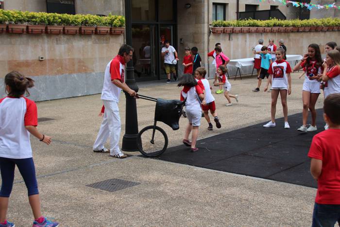 Piztu da festa, txupinarekin batera 21 1467994842167