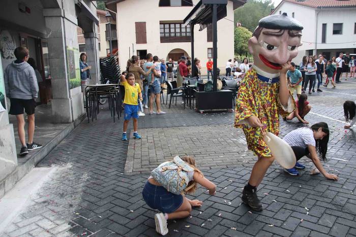 Suziria lehertuta, lau festa 18 1564684255946