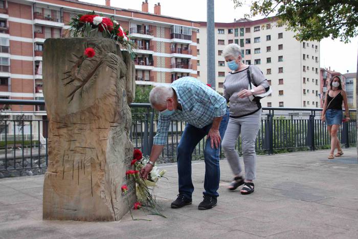 "Remirengatik" 30 1596275139359