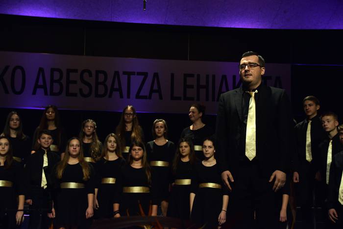 49. Abesbatza Lehiaketa, hau 34 1509802354710