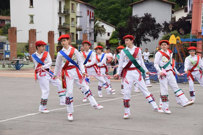 Ibarrako Dantzari Txiki Egun 31 1528547737925