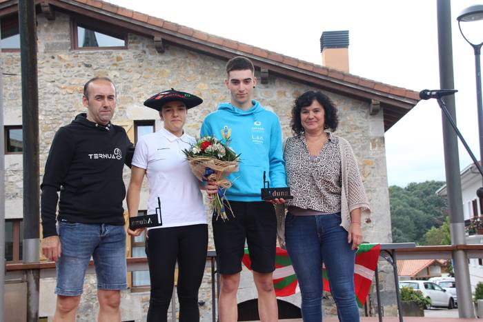 Izaro Etxarri eta Eñaut Urkaregi Munduko Pista Txapelketan lehiatuko dira