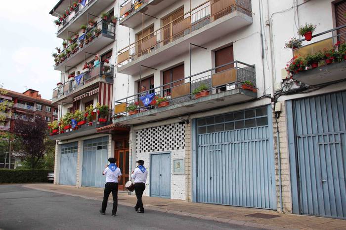 Bi suziri eta bi txistulari 22 1597052743982