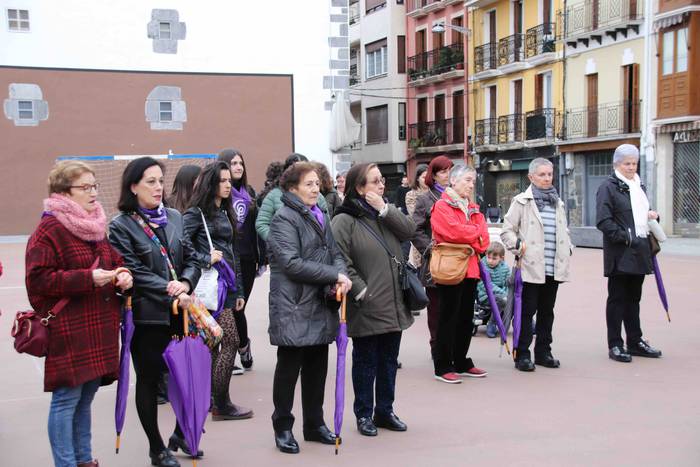 Emakumeen aldeko mosaikoa eg 5 1583688966039