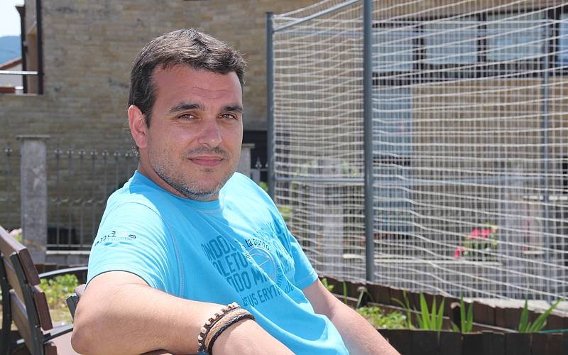 «Biztanlez herri txikia izan arren, egitura handia dugu»