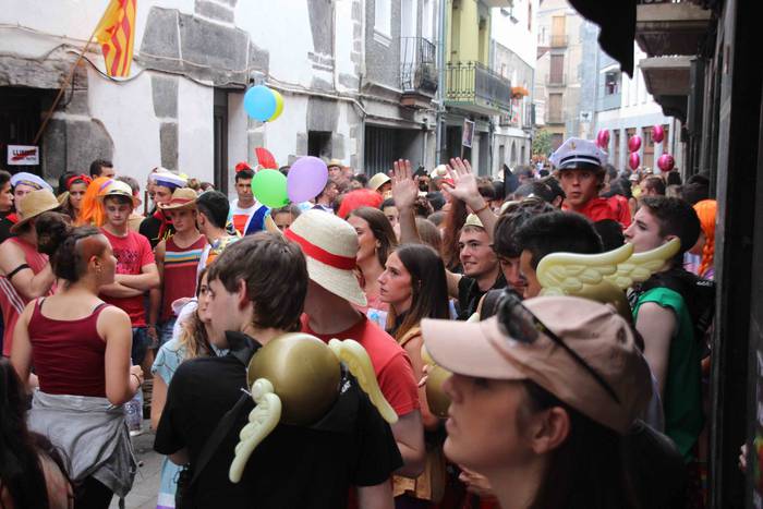 Norberak bere bazkaria, eta  25 1532630804622