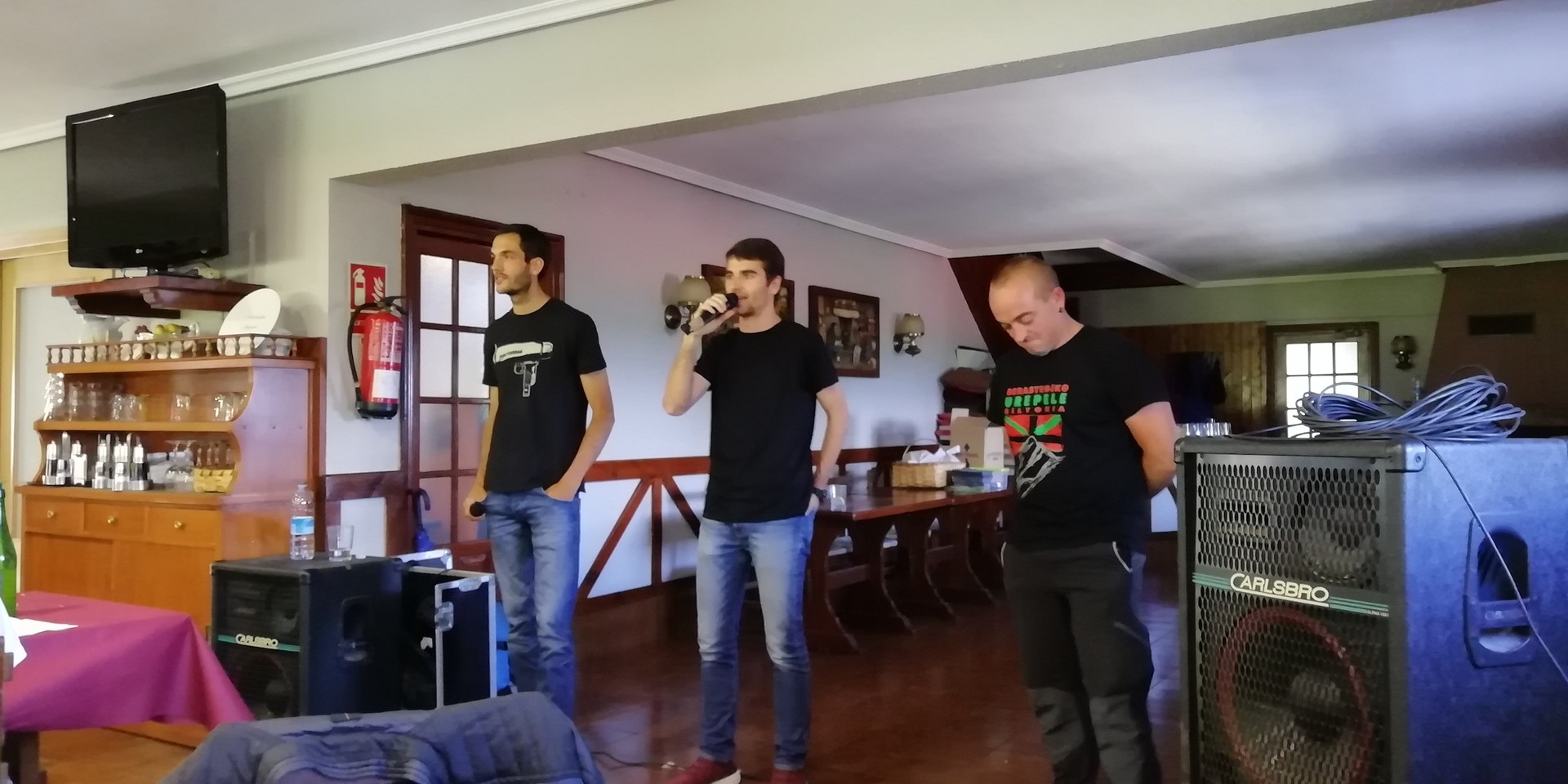 Bertso doinuekin hasi dira festak Abaltzisketan