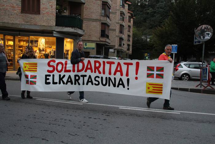 Elkartasuna  gainezka 16 1507057161445
