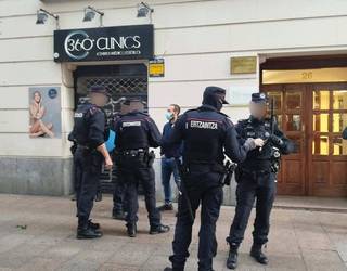 Aritz Ibarrari elkartasuna adierazi dio Xuhar herri plataformak