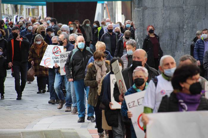 "Gal dezatela gu kalean ez i 45 1613222261181