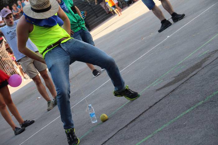 Lehiatik gutxi, festatik ask 46 1534074286814