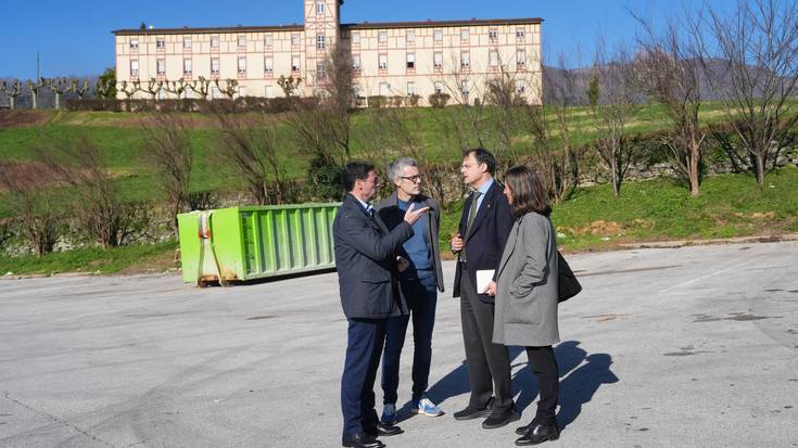 Ospitale publiko berriaren gaian Tolosako EH Bilduko Udal Gobernuari premiaz jarduteko eskaria