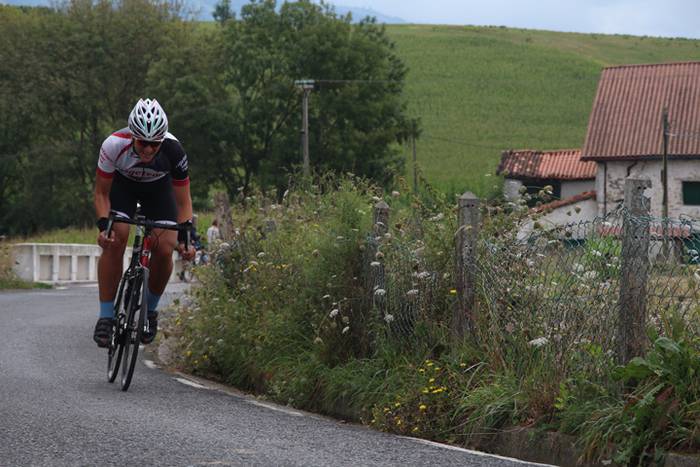 Orendaindarrek ezin, Jon And 33 1502887931055