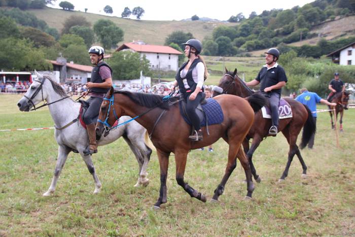 Zaldiak lasterka, gazteak desafioan 80 1472407091180