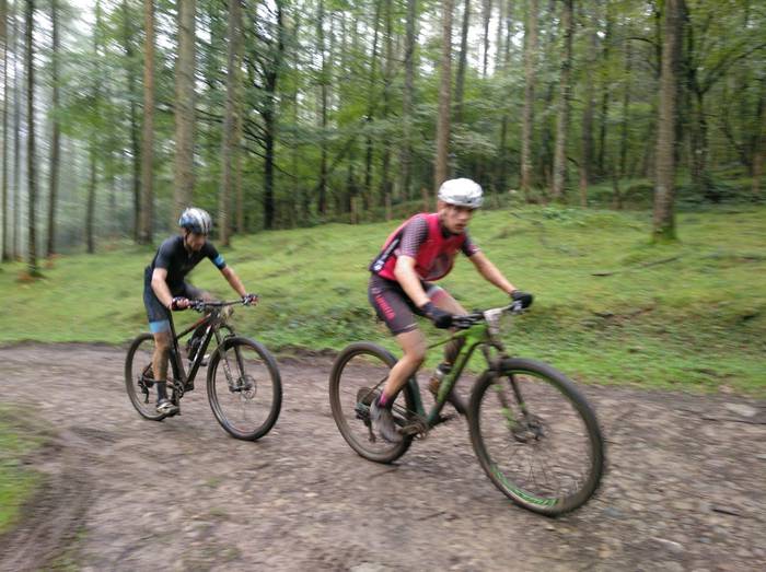 200 txirrindulari inguru, Ir 17 1570293787634