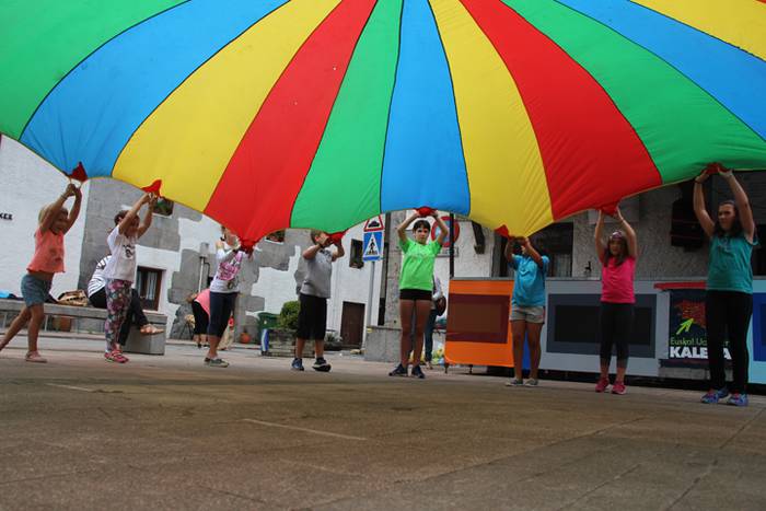 Haurrak protagonista, bihara 60 1501590143848