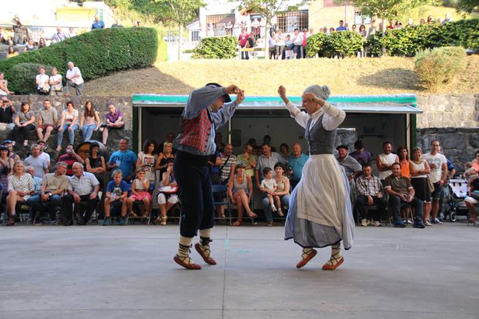 Bedaioko ingurutxoa ezin falta festetan 47 1473618993645