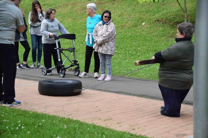 Haur eta helduen arteko II.  56 1560343254250