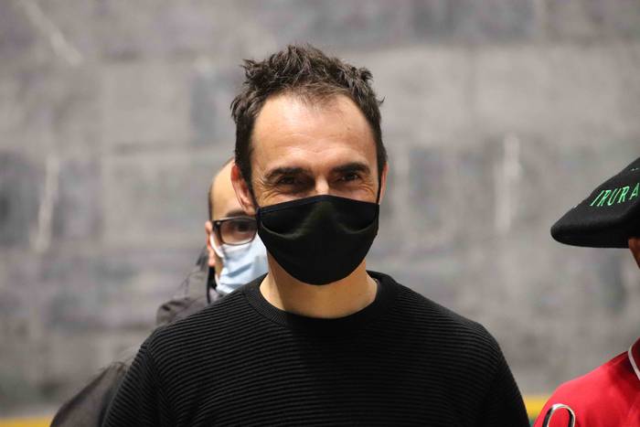 Etxean gelditu da txapela 45 1601747581290