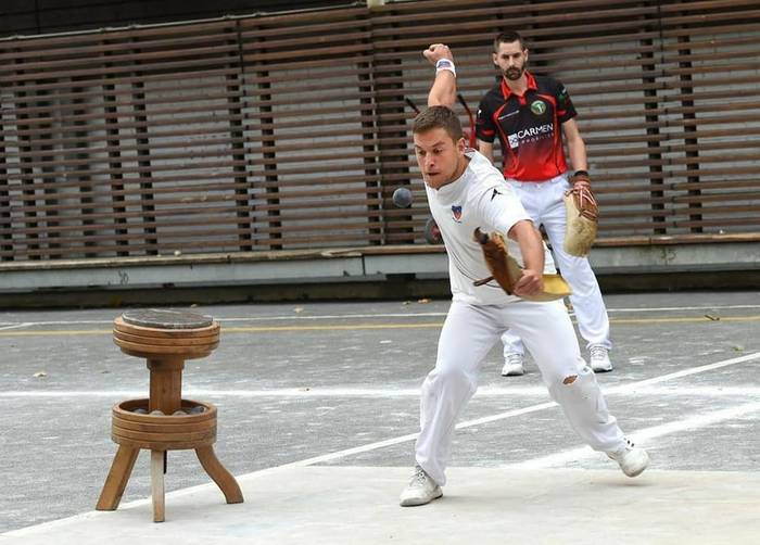 58. Enrike Abril Txapelketar 4 1634635631555